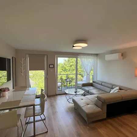 Pool & Chill Balaton